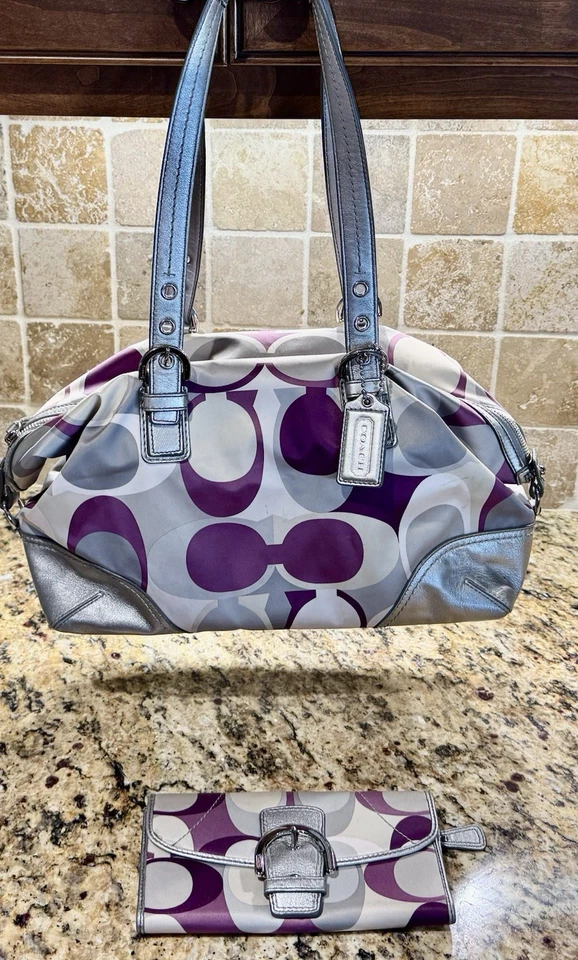 Coach Bag and Matching Wallet Set - Image 2 of 4