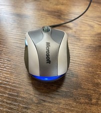 Microsoft Notebook Optical Mouse 3000 Model 1049 USB Wired - Tested - Works