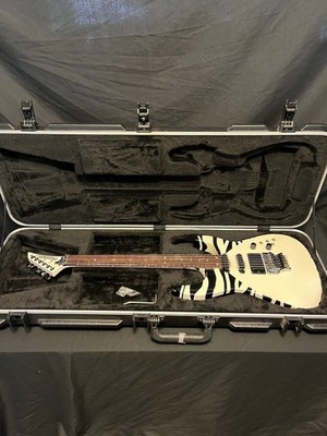 1986 Jackson USA Soloist Platinum Pearl Guitar W/Zebra Stripes W/Case