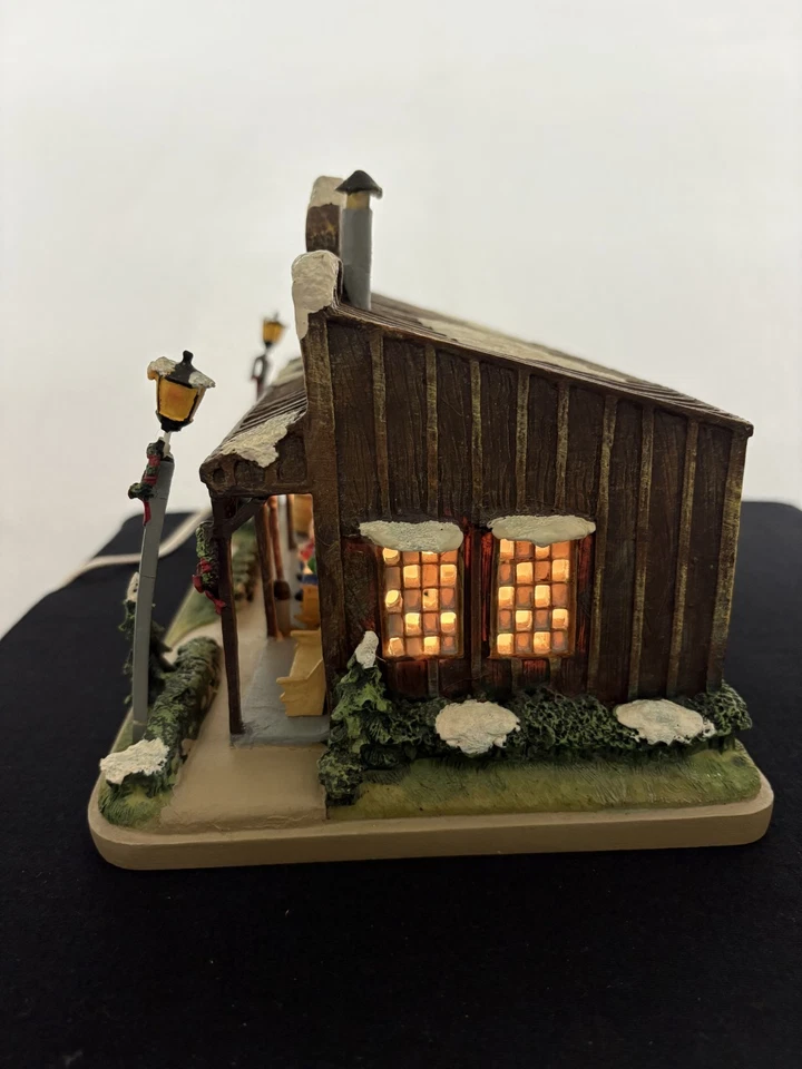 CRACKER BARREL COLLECTIBLE OLD COUNTRY STORE CHRISTMAS VILLAGE LIGHT UP LTD ED - Image 4 of 4
