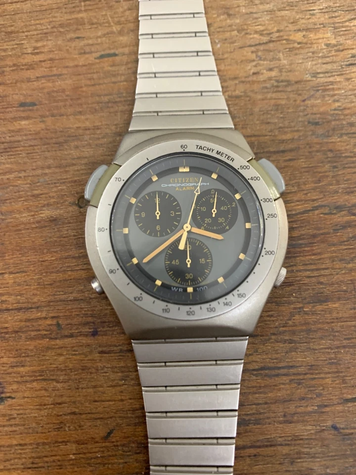 Alarma cronógrafo titanio vintage Citizen 3531-351258TA muy rara Foto 2 de 4