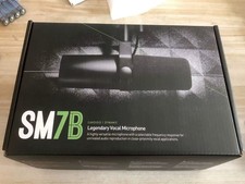 Shure SM7B Dynamic Cardioid XLR Broadcasting Microphone