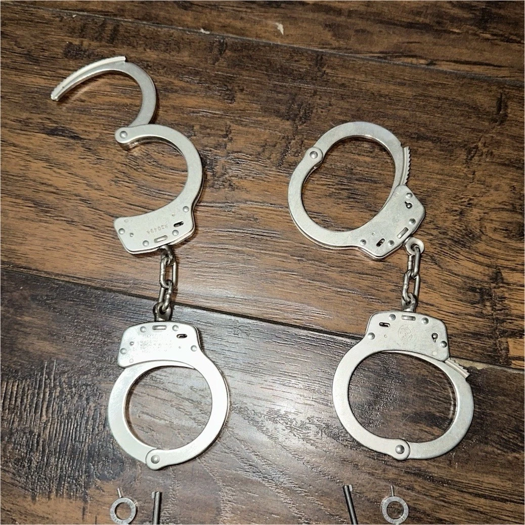 Las mejores ofertas en Seguridad de la policía Smith & Wesson y
