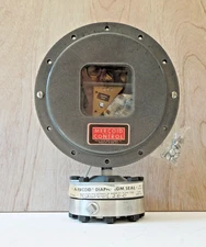 DWYER DAW-7033-153-6 WEATHERPROOF BOURDON TUBE PRESSURE SWITCH w/ DIAPHRAGM SEAL