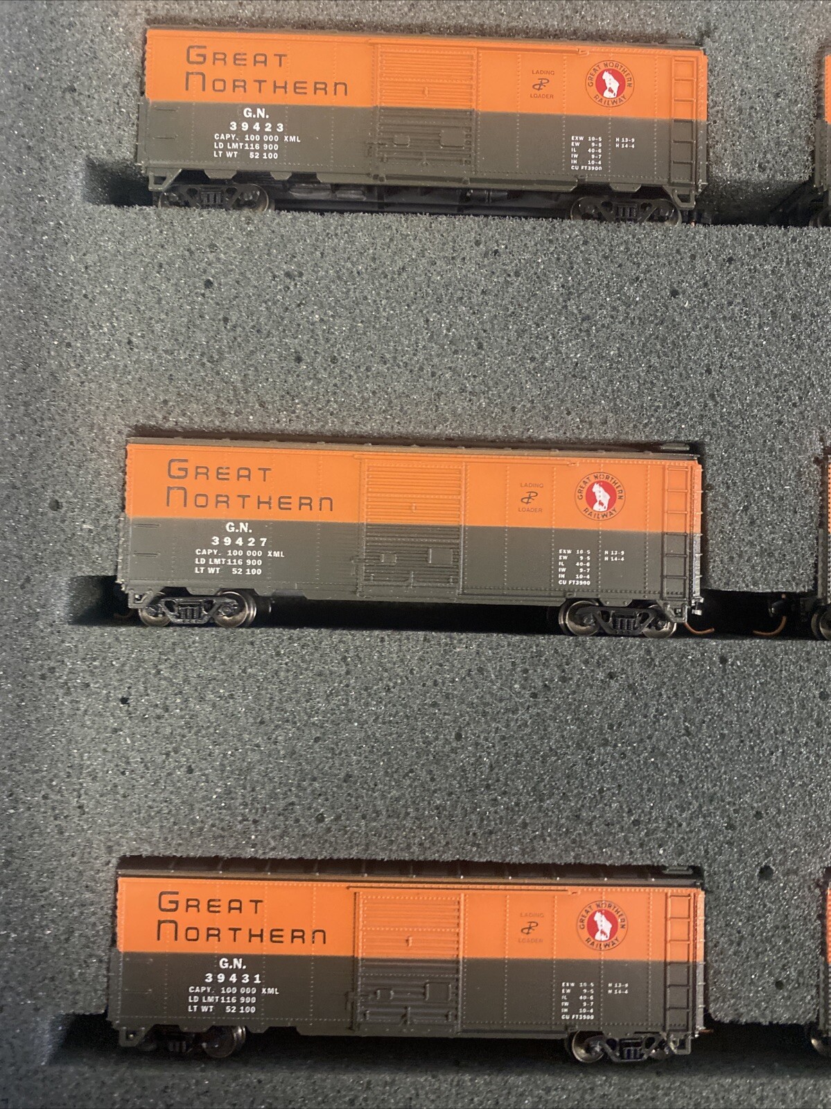 Picture 4 of 8