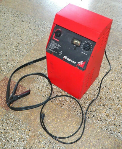 Utensili e prodotti da garage Snap-on per la riparazione dell'auto