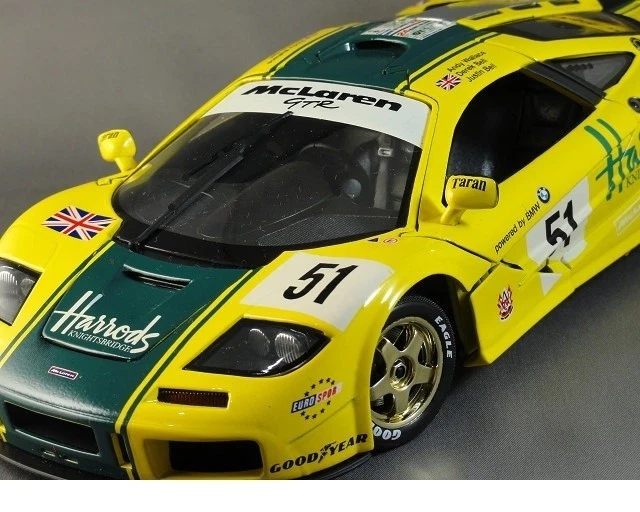 Coche de carreras impulsado por BMW McLaren clásico Le Mans Hot Rod carrusel amarillo 1:18 Foto 2 de 4