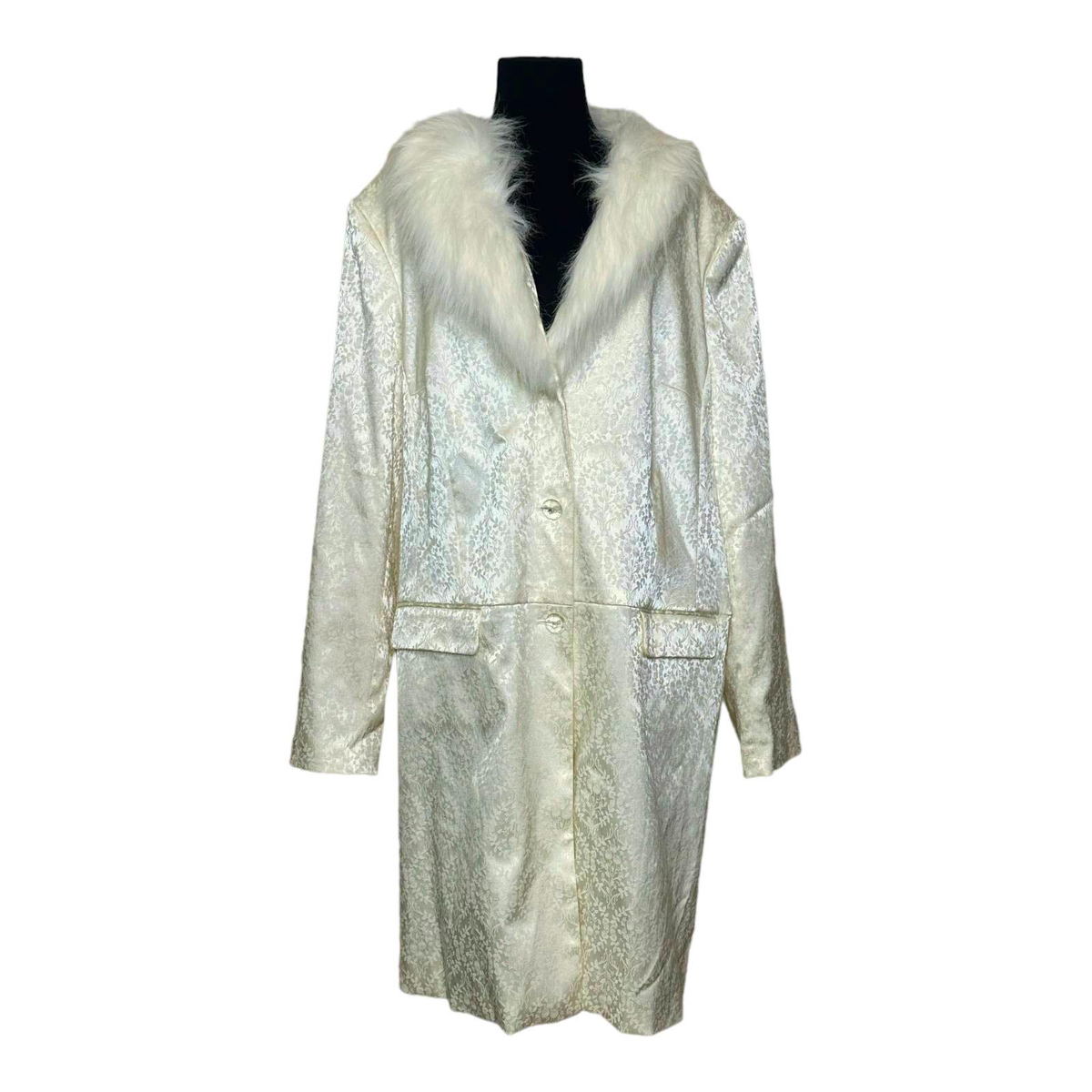 Apostrophe vintage pearly long sleeves faux fur buttoned