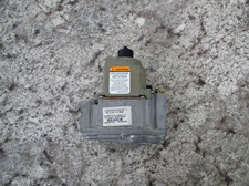 Honeywell VR8304H 4206 VR8304H4206 Furnace Gas Valve Used Free Shipping