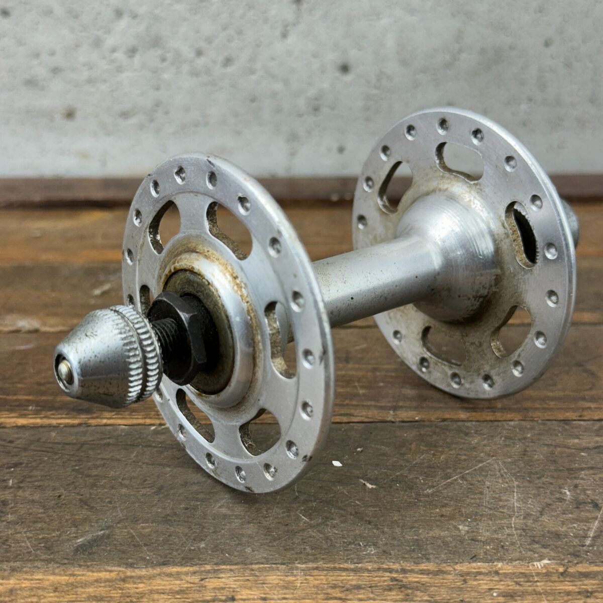 Vintage Suzue Front Hub High Flange 36 Hole 95 mm QR Quick Vintage Suzue Front Hub High Flange 36 Hole 95 mm QR Quick