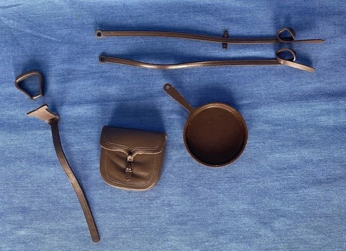 Marx Johnny West Horse Tack - 1 Saddle Bag,2 Reins, 1 Stir Up&Strap,Frying Pan