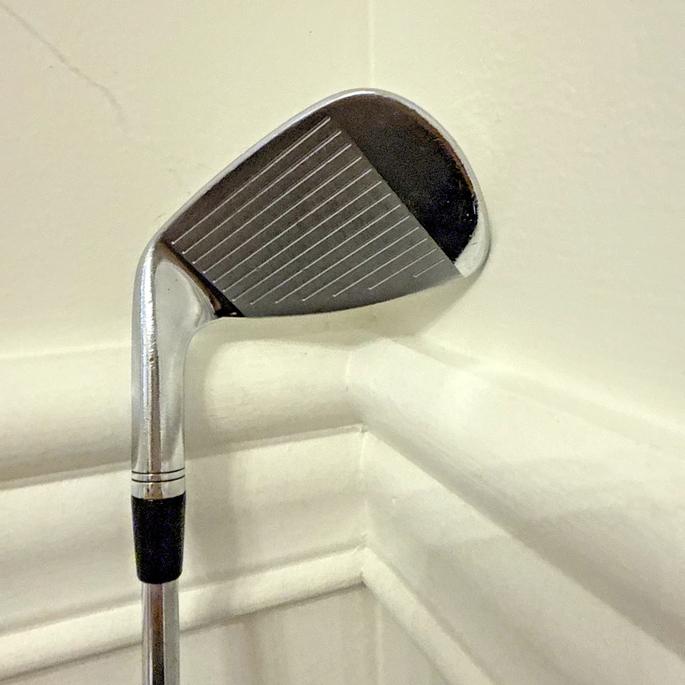 Titleist Golf 735-CM Forged 9 Iron S300 Dynamic Gold Stiff Flex Steel RH Used - Image 4 of 4