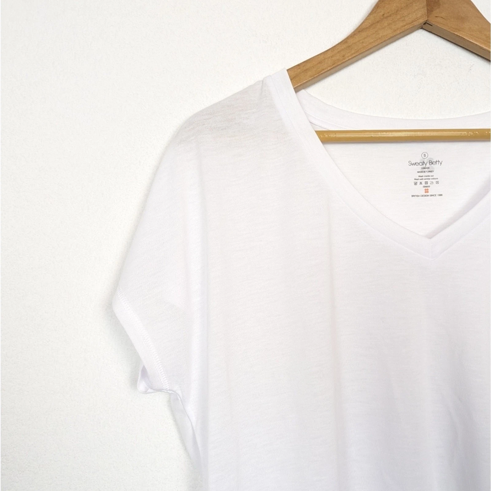 sweaty-betty boyfriend v-neck workout shirt