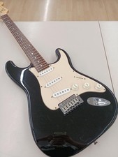 Electric Guitar Model STRATOCASTER SQUIER