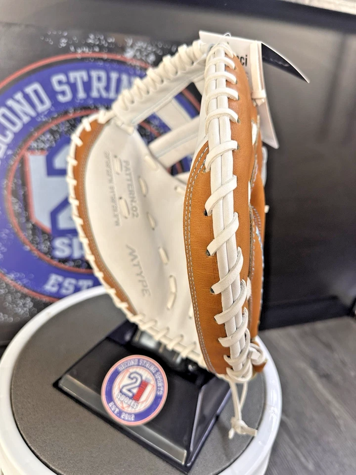 Guante de receptor de softbol lanzamiento rápido Marucci Magnolia Serie M Tipo 240C2 34" DERECHO Foto 4 de 4