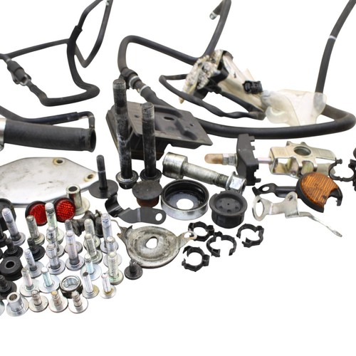 Juego de pernos de cubierta de embrague de motor Yamaha YZF R3 2015-2024 MANGUERA DE LAVADORA - Imagen 9 de 11