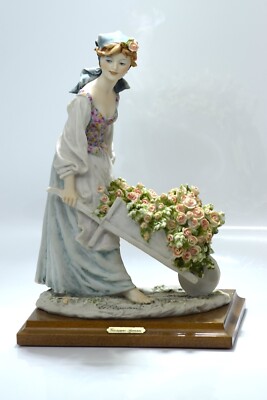 GIUSEPPE ARMANI FLORENCE Die schöne Gärtnerin 1981 Porzellan Figur H.26,5 cm