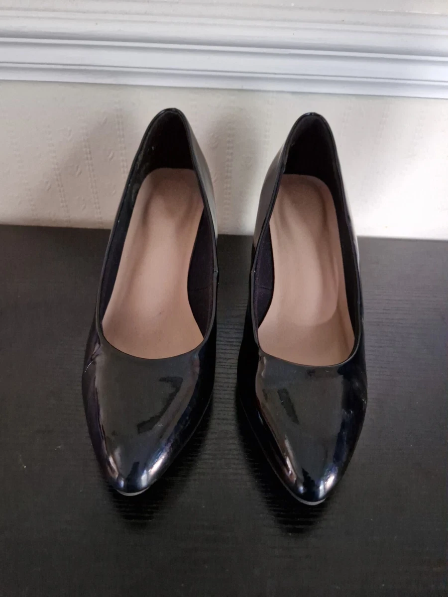 M&s flat shoes ladies 2025