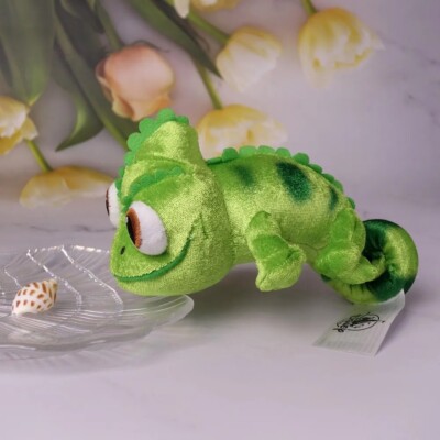 Disney PASCAL SHOULDER PLUSH DOLL Rapunzel Tangled Cosplay Toy Magnet Magnetic