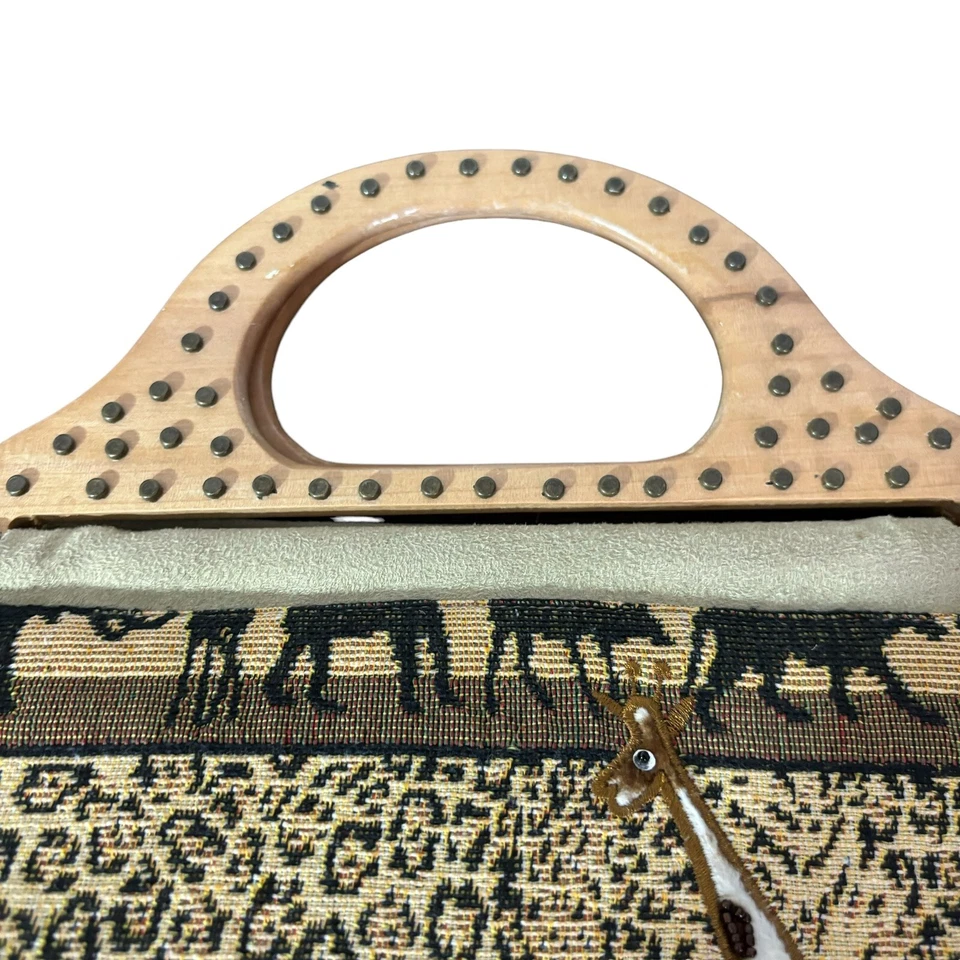 Bolso Jacquard Tapiz Vintage Tema Safari Animales Salvajes Asas de Madera Tachonado Foto 2 de 4