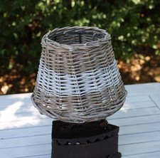 Lampenschirm aus Rattan in Braun / Weiß, Verschiedene Größen zum Kombinieren