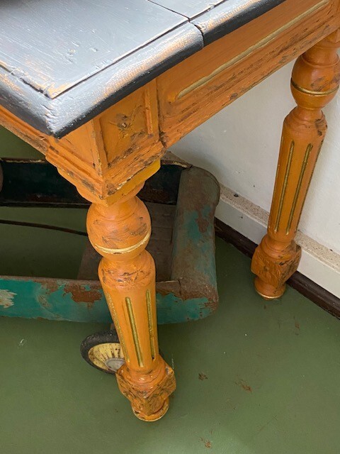 Picture 4 of 10