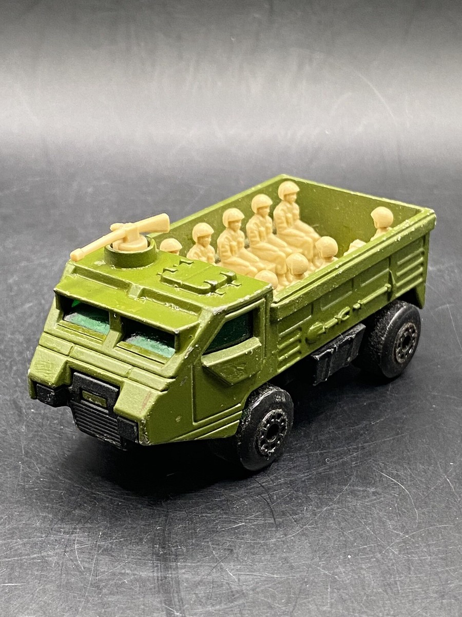 MATCHBOX 　No.54 Saracen Carrier Matchbox Superfast #54 Saracen Personnel Carrier Lesney