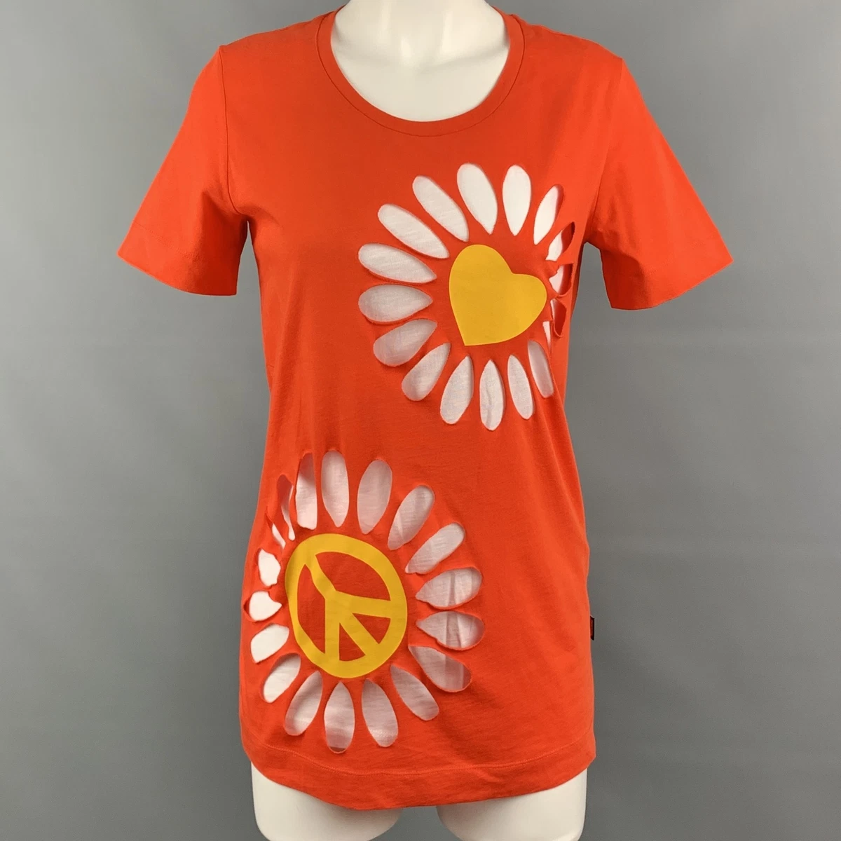 Love moschino hotsell red t shirt