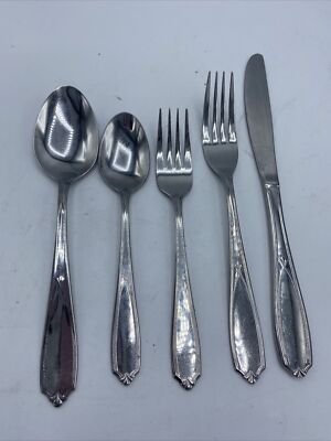 Farberware Stainless Steel CASSELBURY 5 Piece Place Setting Glossy 18/8 Retired