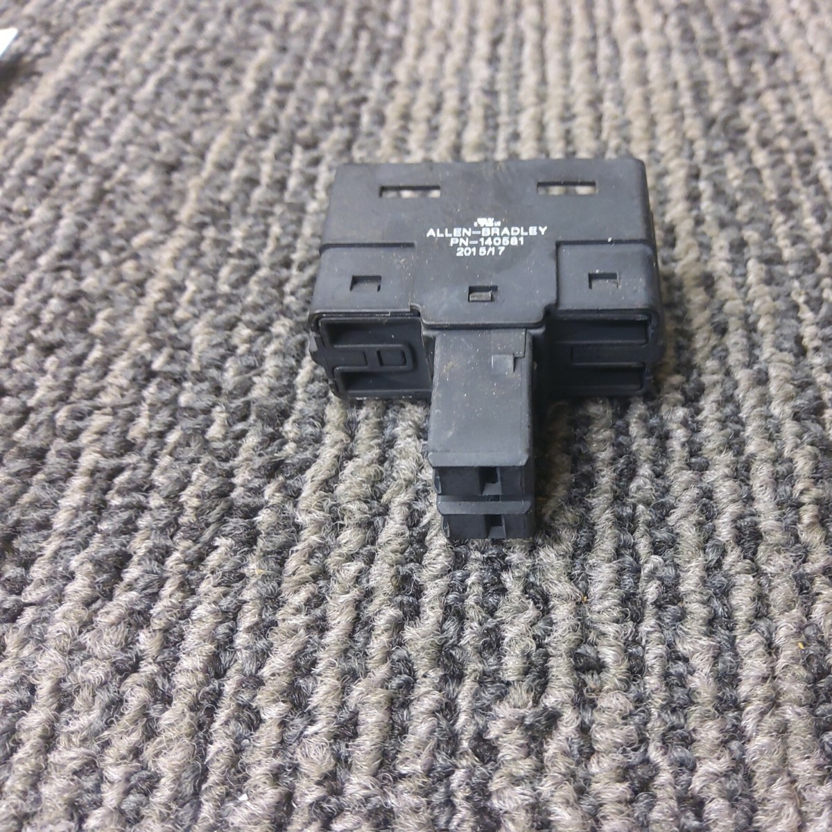 uni*　1204040 ALLEN BRADLEY Terminal Block Connector 140581 (pre-owned) | eBay