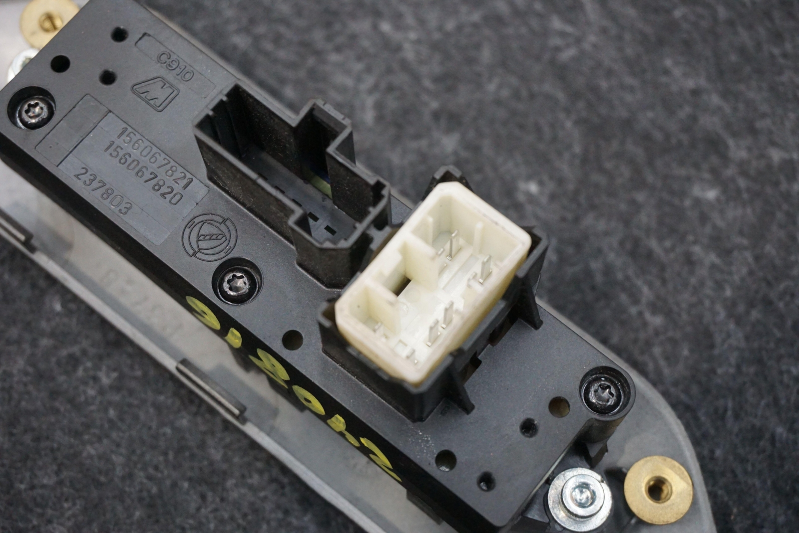 Front Hazard Light lock Control Panel 156067821 Maserati Granturismo M145 08-19