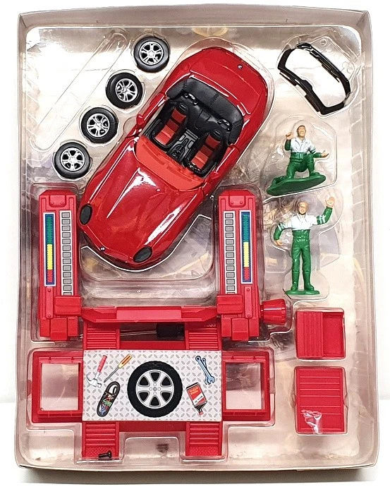 New Ray 1/32 Scale Diecast TP160 - Dodyshop Model Kit BMW - Red - Image 2 of 4