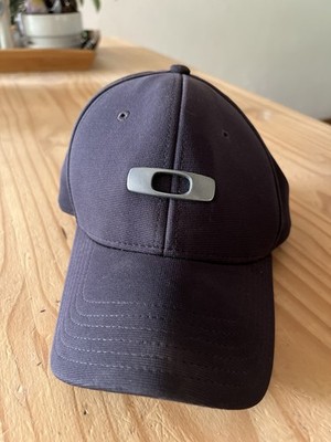 oakley metal logo Black hat S/M | eBay