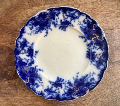 Antique 1860-1920 Flow Blue & White Plate Floral/Leaf Pattern. Unknown Identity.