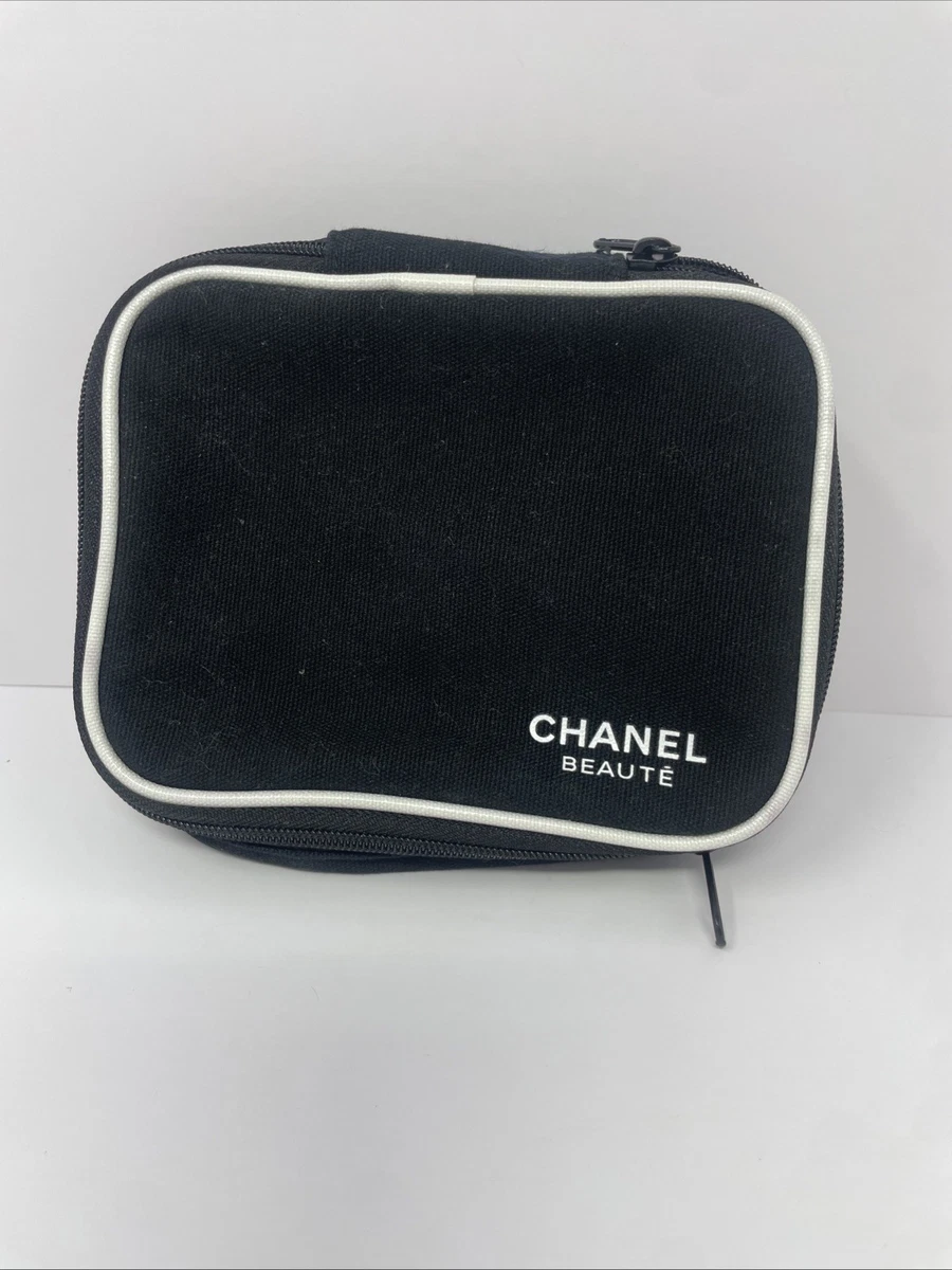 25+ CHANEL Black Fabric Makeup Bags & Cases for sale | Updated Oct