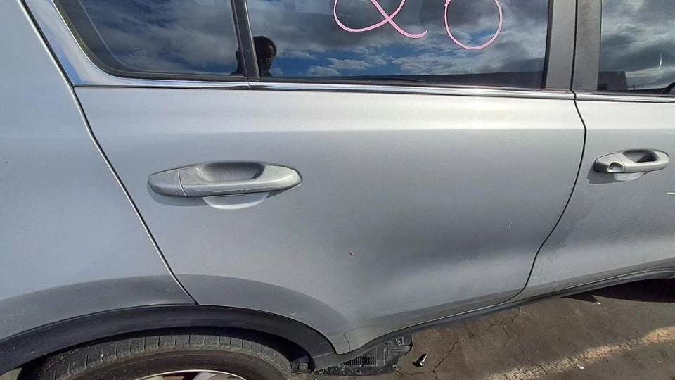 Kia Sportage Ql Left Rear Door Lock - image 3 of 4