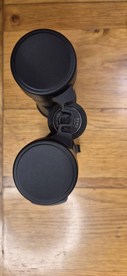 Vortex Crossfire HD 8x42 Full Roof Prism Binoculars CF-4311 - Image 4 of 4