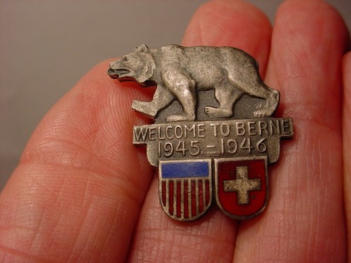 Vintage 1945-46 WELCOME to BERNE souvenir travel Pin Bear Switzerland