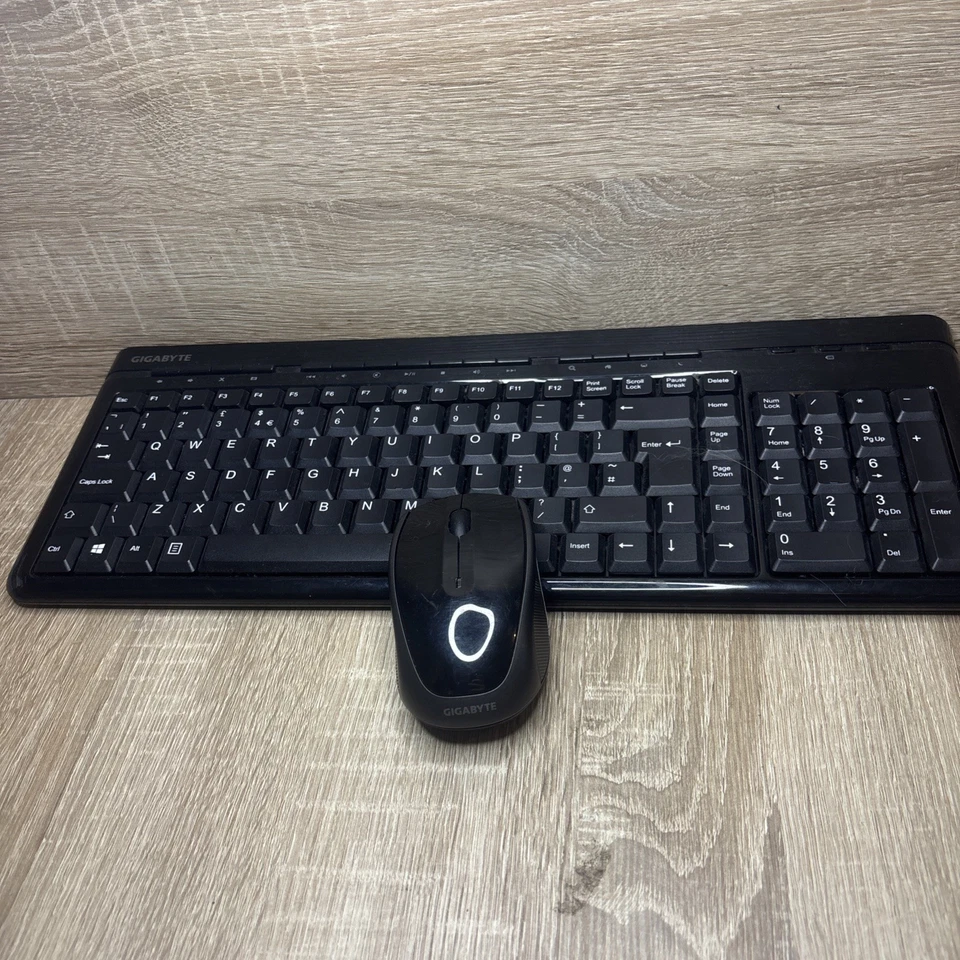 Gigabyte GK-KM7580 Full Size Multimedia Keyboard + Mouse Wireless Black - Image 2 of 4