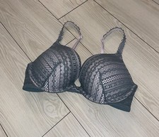 Victorias Secret Push Up Bra Lace Padded Underwire Womens 32D Green Pink