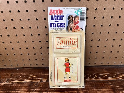 New Sealed Vintage 1981  Little Orphan Annie Wallet And Key Case Toys