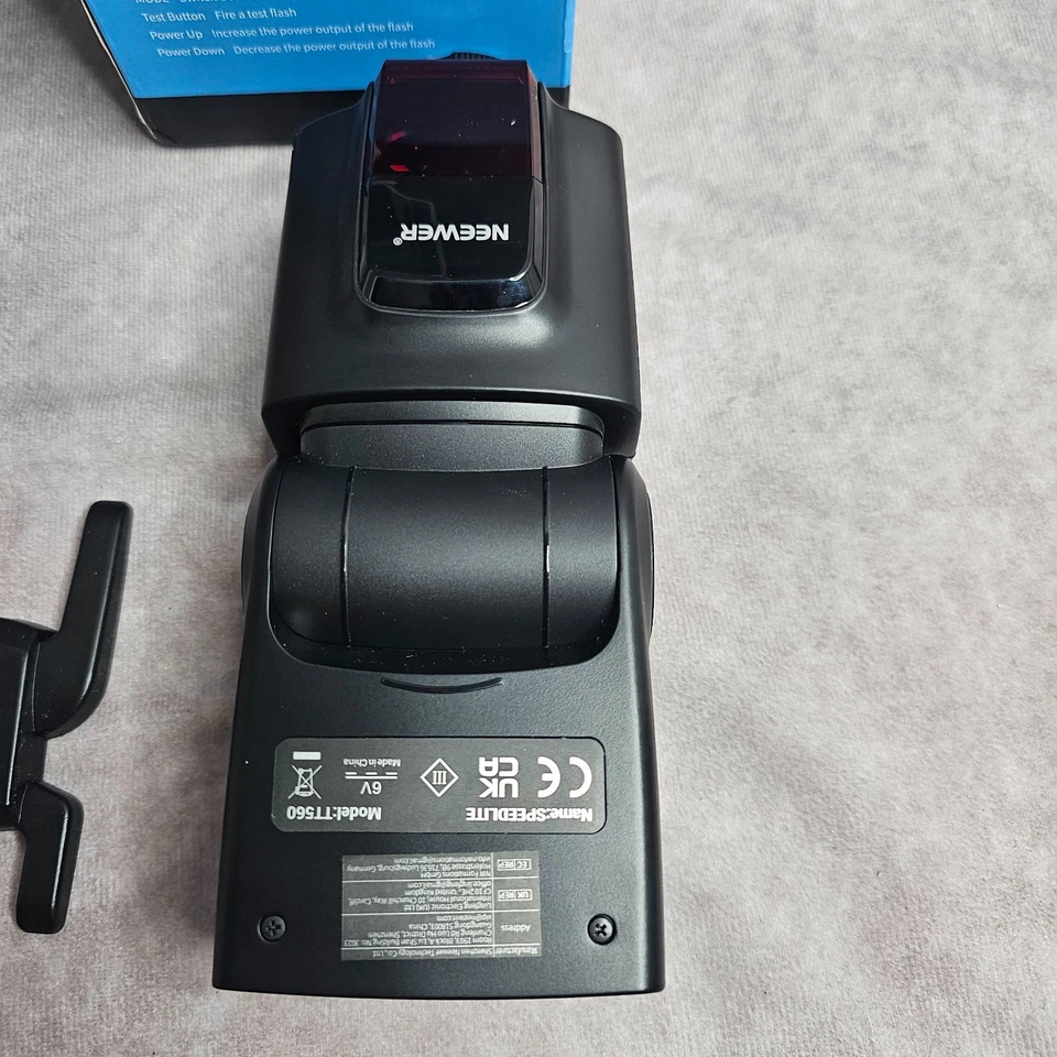 Neewer TT560 Flash Speedlite for Canon Nikon Sony Panasonic Olympus Pentax DSLR - Image 4 of 4