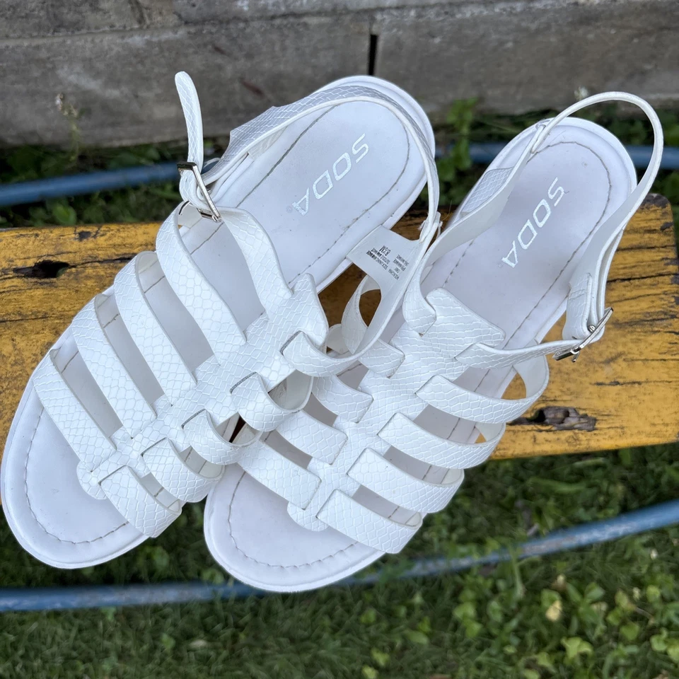 Sandalias de plataforma gruesas Y2K para mujer con tiras talla 8,5 blanco despistado inspirado en Cher Foto 2 de 4