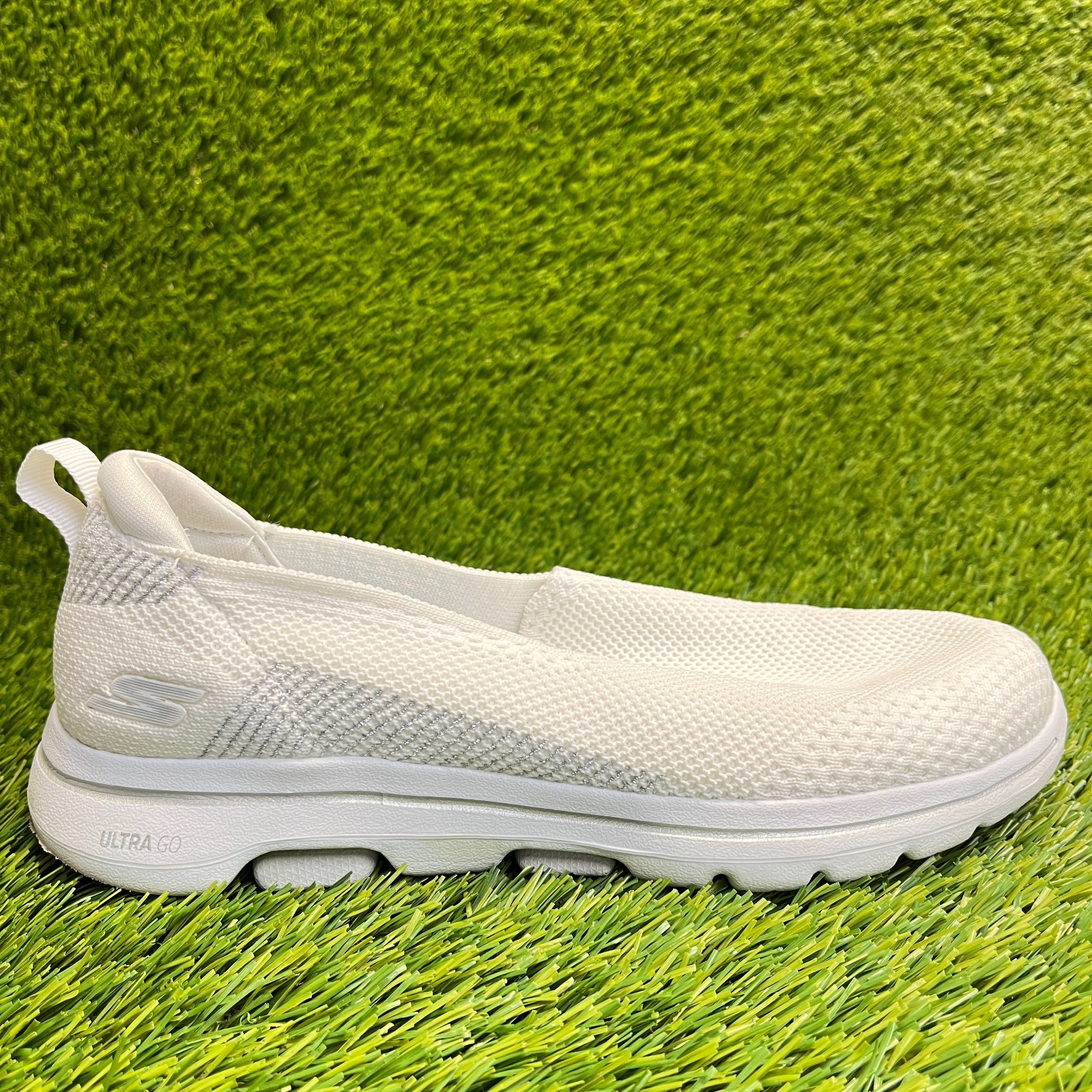 Skechers Go Walk 5 Honor Womens Size 8 White Athletic Slip On Shoes Sneakers