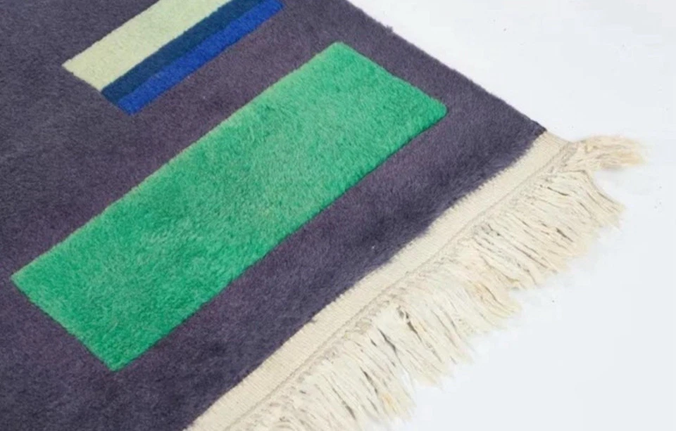 Gugliomo Veronesi  Hand-knotted Color-Block Wool Rug Runner, mid-century, Italy. - Image 4 of 4