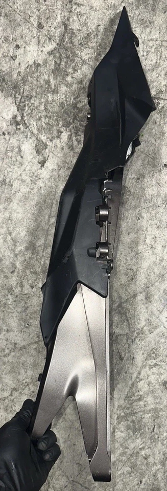 Subquadro traseiro 17-23 Yamaha YZF-R1 quadro traseiro OEM quadro traseiro 18 19 20 21 22 23 R1 - Imagem 3 de 4