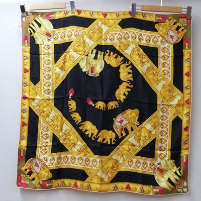 Scarf Model Number Thread Hanging CARTIER