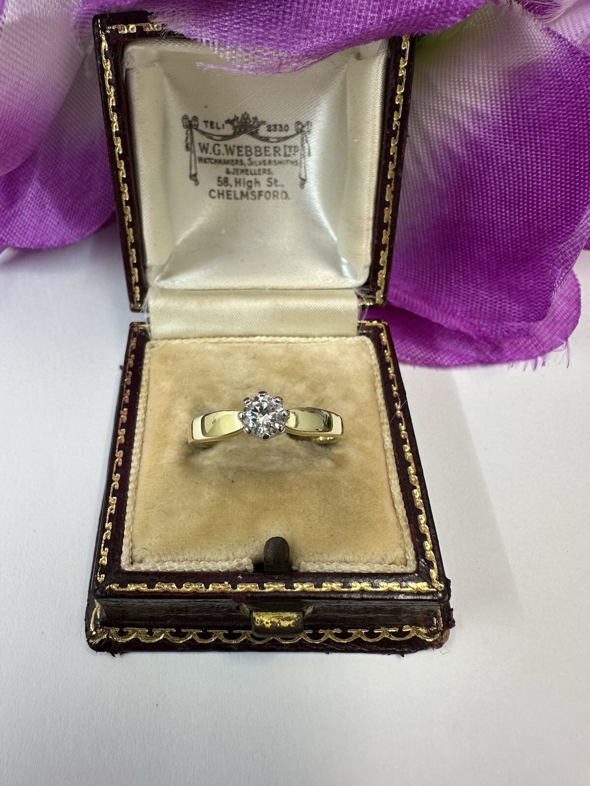 Vintage Classic 0.40ct Diamond Solitaire Ring Set In 18k Yellow Gold Hallmarked