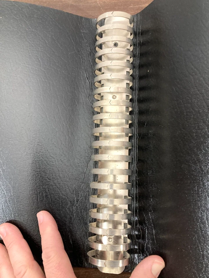 Vintage años 50 FLYING-A TIDEWATER OIL Co. CARPETA DE LIBROS VACÍA Veedol Tydol Gas Manual Foto 3 de 4