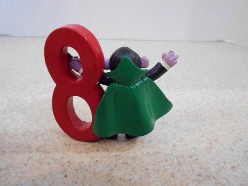 Figura vintage Applause Sesame Street PVC pastel rematado número 8 conteo de vampiros - Imagen 5 de 8